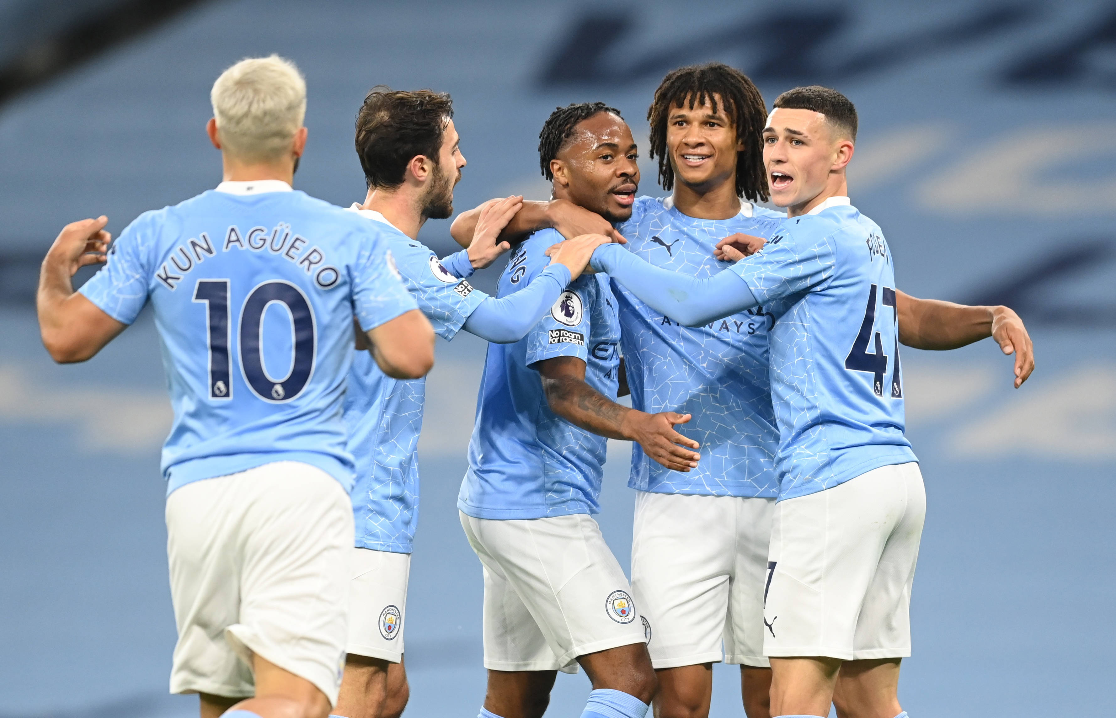 疯狂对轰！康宁汉姆半场18+8+5对飙贝恩21分