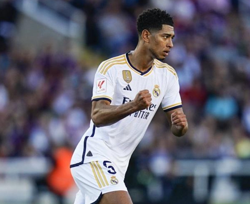 申花vs三箭首发：路易斯、马纳法先发阿苏埃替补，广岛单外援（申花战广岛三箭首发出炉：路易斯、马纳法先发，阿苏埃替补，对手仅一外援）