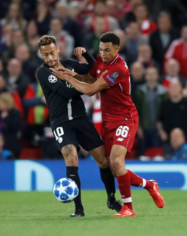 阿莫林头大了！曼联1-1又爆冷：英超7队争四差3分，1队成大黑马（1-1再被逼平！曼联令阿莫林头疼：英超争四7队仅隔3分，黑马崛起）