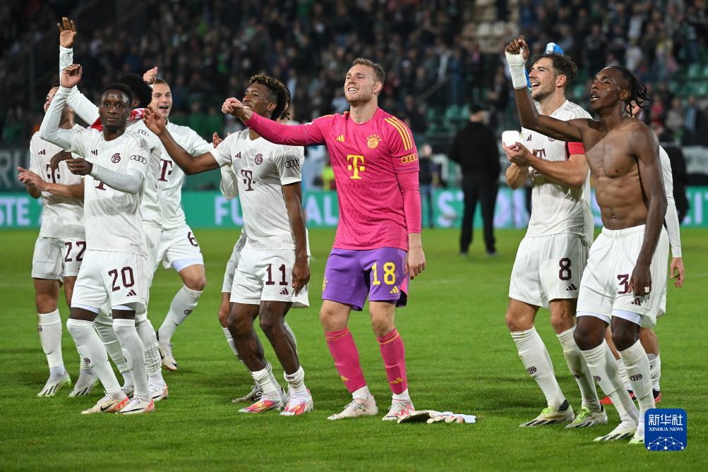 足球欧洲媒体评最佳11人阵容，无人争议（欧洲媒体评出足球最佳11人阵容，一致认可）