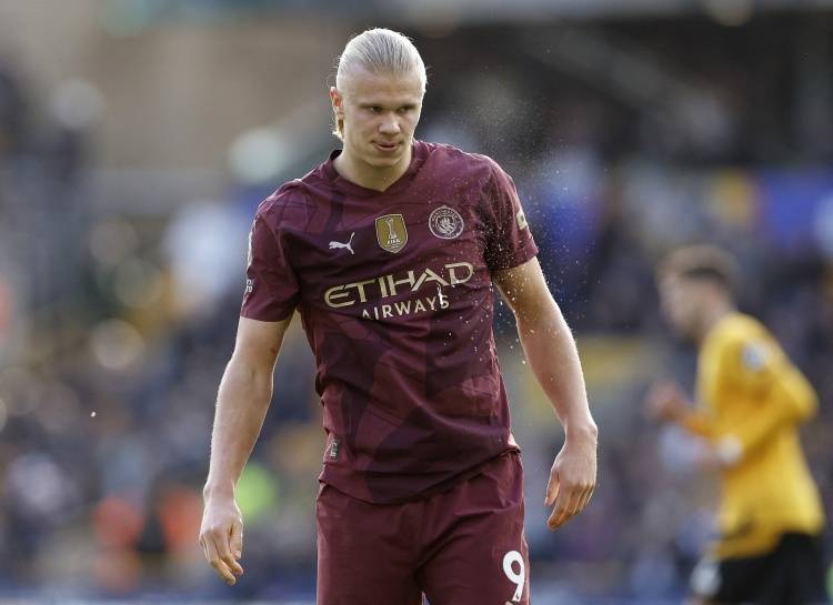 英冠前瞻：主场连胜斯旺西借势抢分，雷克瑟姆盼终结客场不胜（英冠前瞻：斯旺西主场乘势冲击连胜抢分，雷克瑟姆力争终结客场不胜）