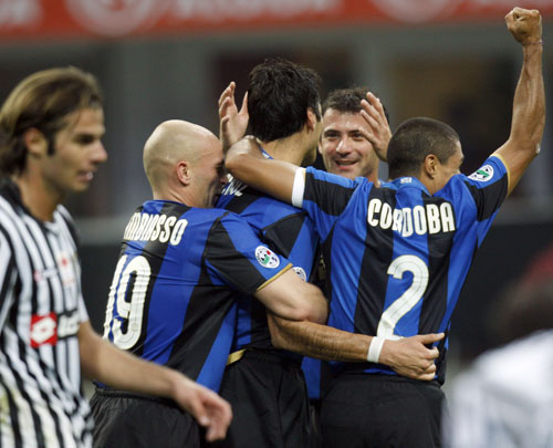 发布仅4个小时后，梅西造访诺坎普社媒动态点赞已突破1000万