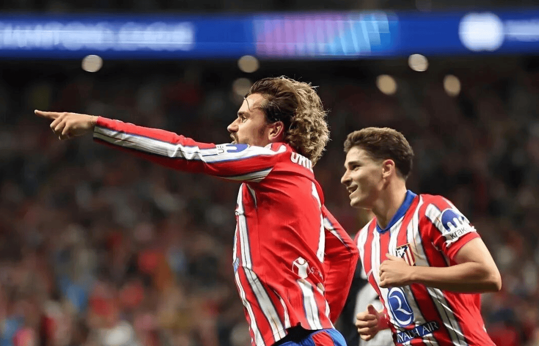 梅西再创纪录引全场欢呼