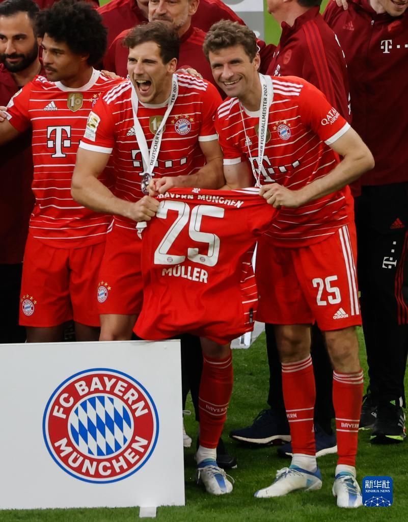 记者：埃斯特旺已抵达伦敦，将于周一加入切尔西的训练