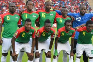 梅西将领取美职联MVP奖杯，梅西杯U16国际赛同步揭幕